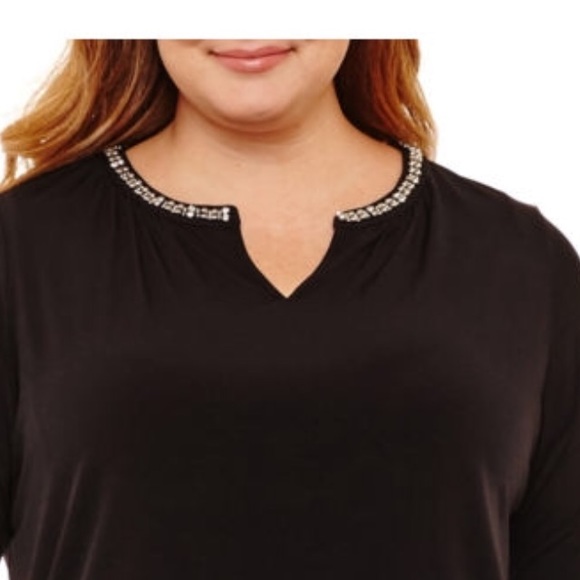 Bling Split Neck top - Picture 2 of 3